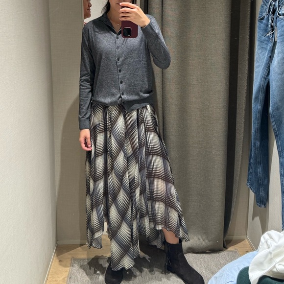 Massimo Dutti Long Flared Skirt with Checked Details - Picture 8 of 8